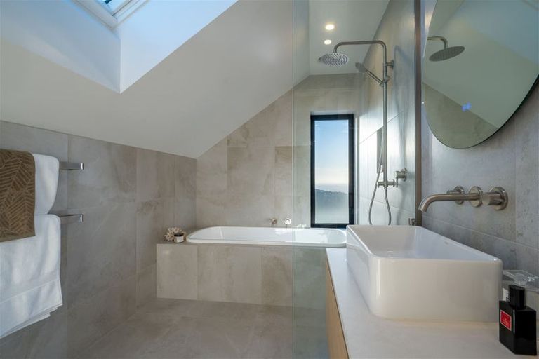 Photo of property in 9 Loader Lane, Clifton, Christchurch, 8081