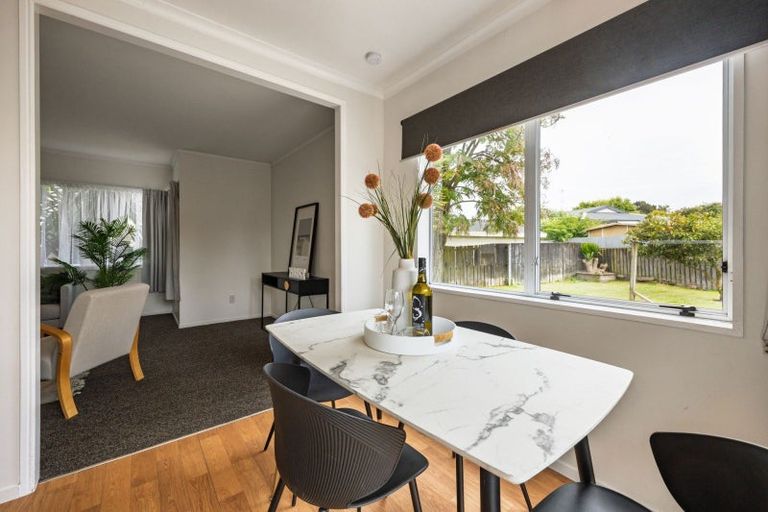 Photo of property in 6 Kentucky Crescent, Nawton, Hamilton, 3200