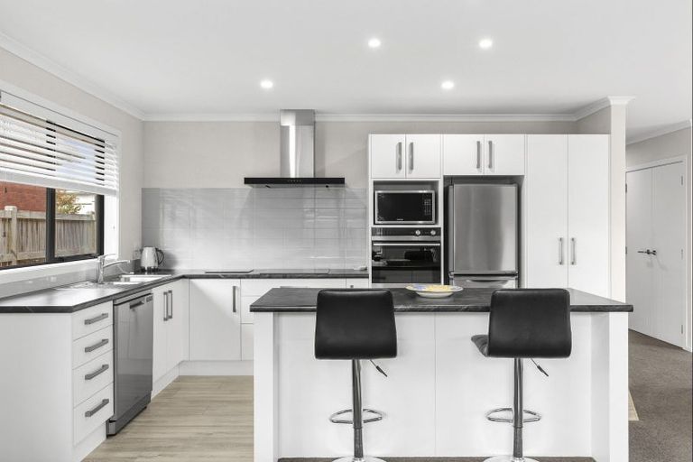 Photo of property in 5 Clifford Close, Leamington, Cambridge, 3432