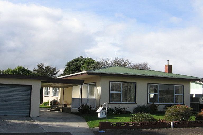 Photo of property in 6 Cremorne Avenue, Hokowhitu, Palmerston North, 4410