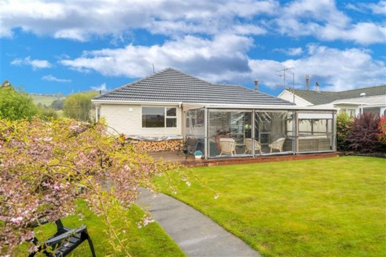 Photo of property in 27 Soper Road, Mosgiel, 9024