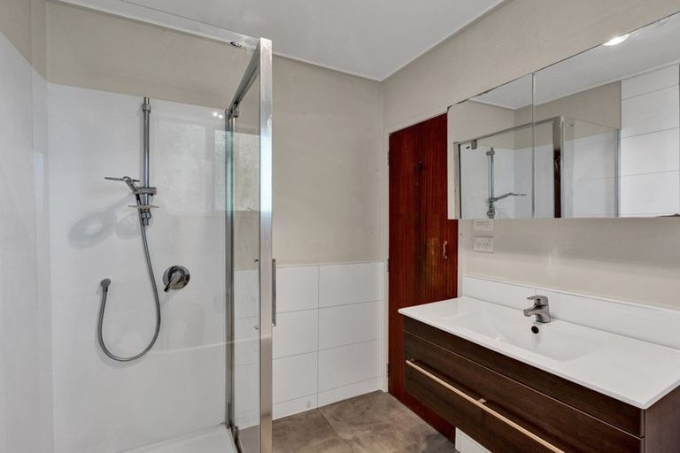 Photo of property in 52 Belair Avenue, Blagdon, New Plymouth, 4310