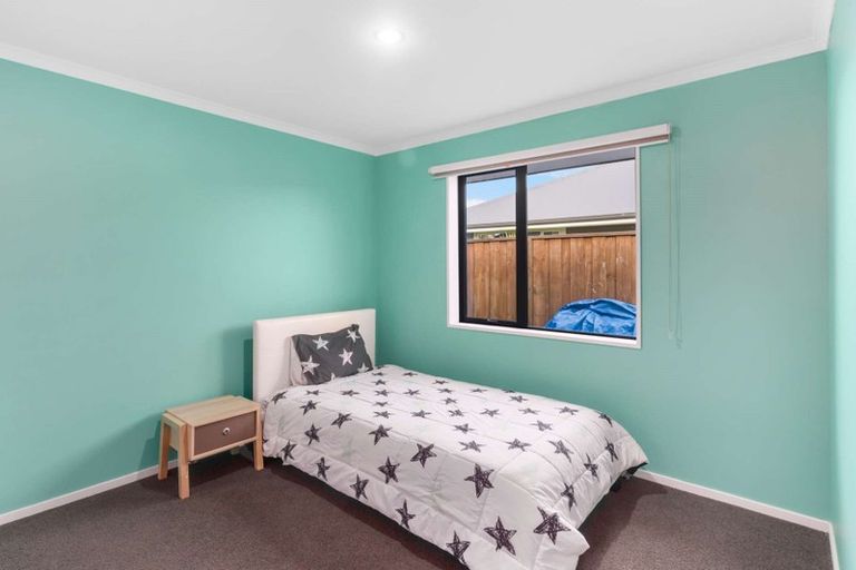 Photo of property in 49 Aroha Street, Pegasus, 7612