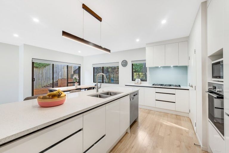 Photo of property in 34c Rodney Street, Howick, Auckland, 2014