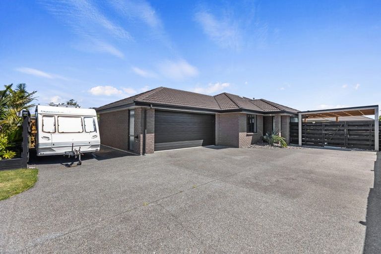 Photo of property in 162 Doncaster Drive, Papamoa Beach, Papamoa, 3118