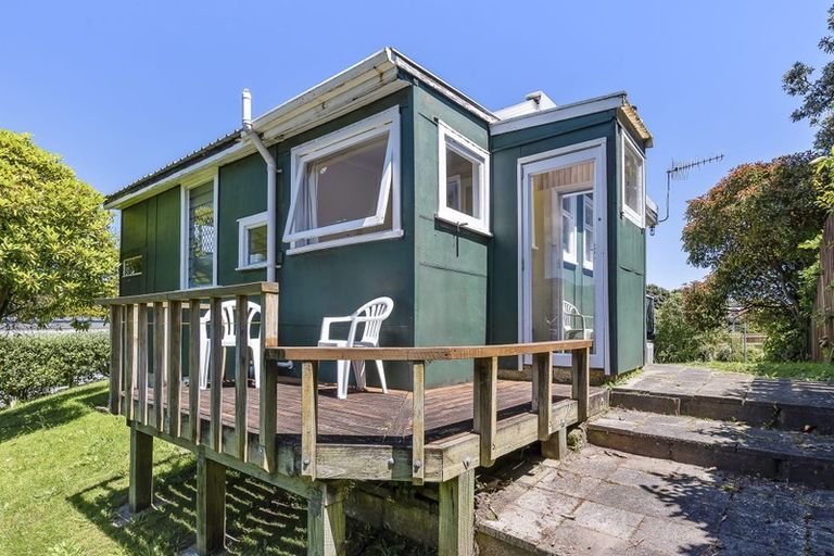 Photo of property in 5 Allen Road, Raumati Beach, Paraparaumu, 5032