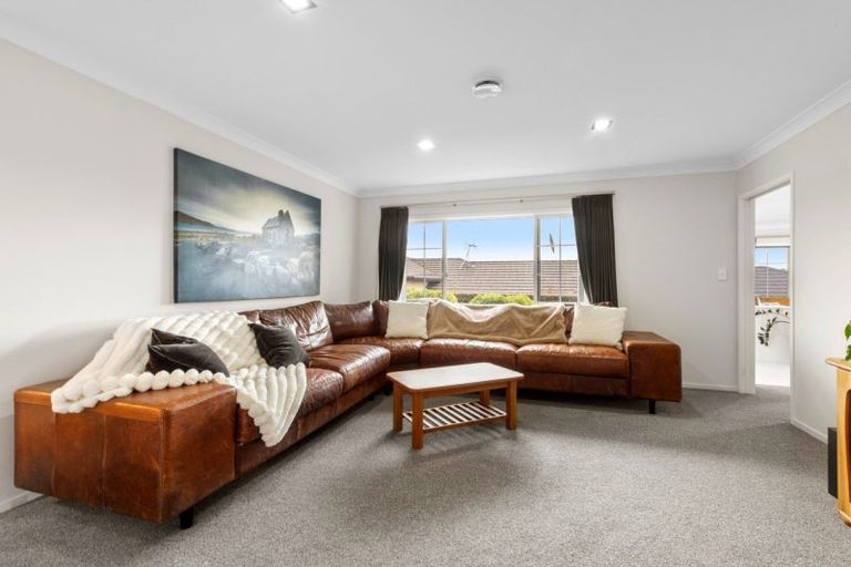 Photo of property in 33 Merriman Place, Pyes Pa, Tauranga, 3112