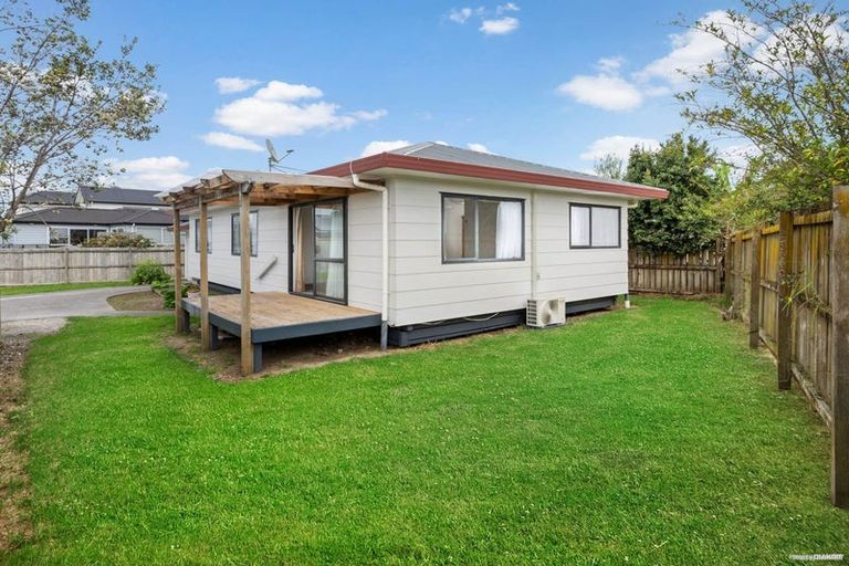 Photo of property in 2/36 Convair Crescent, Mangere, Auckland, 2022