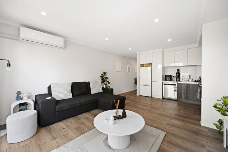 Photo of property in 16 Jaspers Way, Huntington, Hamilton, 3210