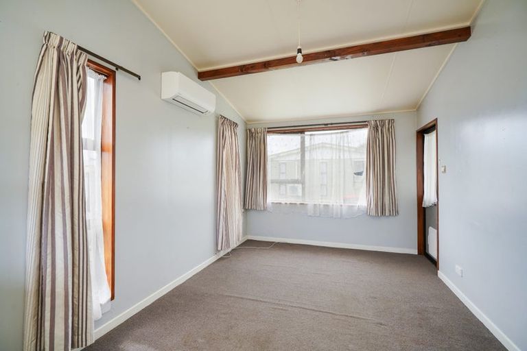 Photo of property in 1-12/71 Main Street, Mataura, 9712