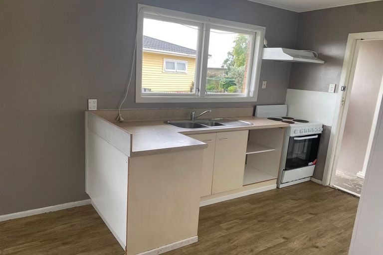 Photo of property in 31 Avalon Drive, Nawton, Hamilton, 3200