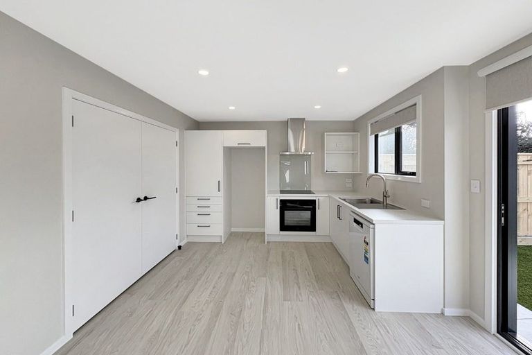 Photo of property in 86b Hinau Street, Castlecliff, Wanganui, 4501