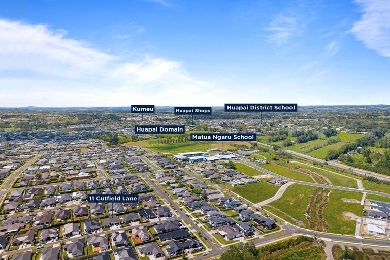 Photo of property in 11 Cutfield Lane, Kumeu, 0810