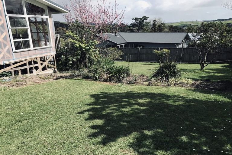 Photo of property in 4 Yorke Road, Haruru, 0204