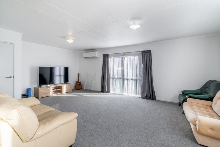 Photo of property in 16 Newbie Street, Heidelberg, Invercargill, 9812