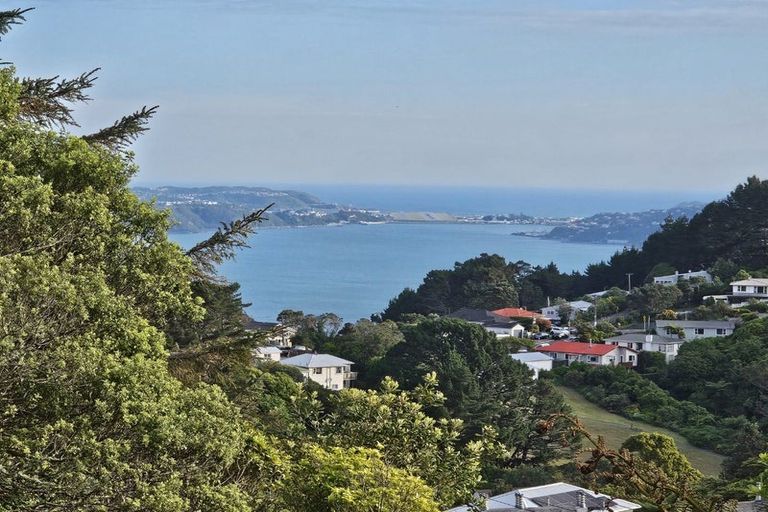 Photo of property in 57 Salford Street, Newlands, Wellington, 6037