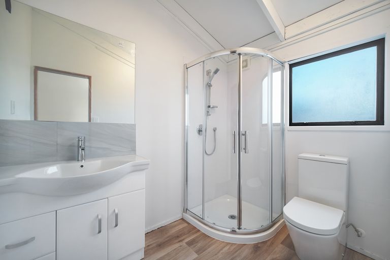 Photo of property in 17 Justamere Place, Weymouth, Auckland, 2103