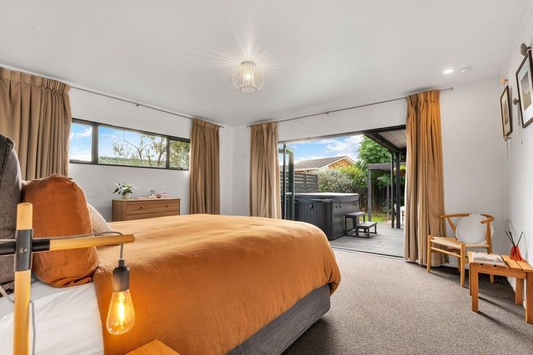 Photo of property in 287 Bucklands Beach Road, Bucklands Beach, Auckland, 2012