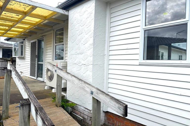 Photo of property in 118 Gloucester Road, Manurewa, Auckland, 2102