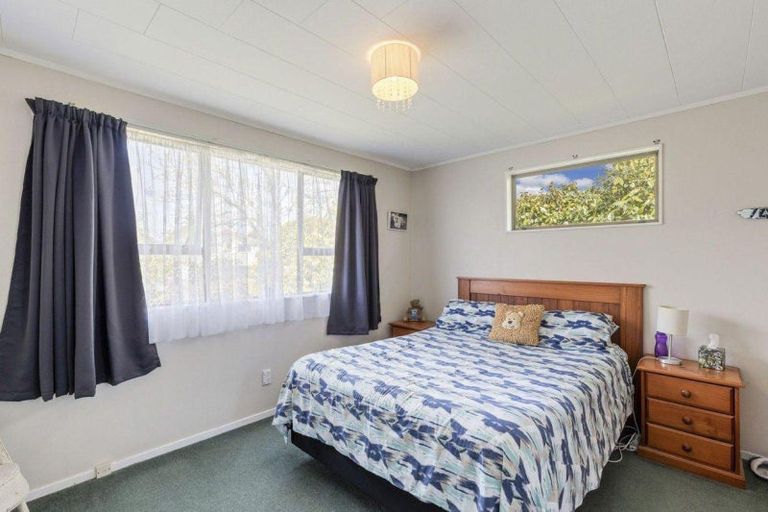 Photo of property in 12 Towai Street, Inglewood, 4330