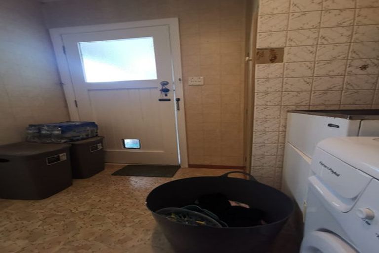 Photo of property in 219 Cambridge Terrace, Naenae, Lower Hutt, 5011