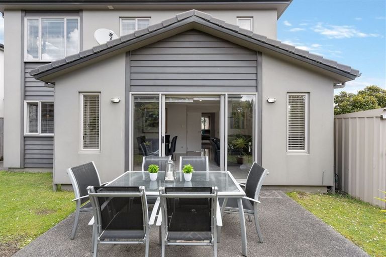 Photo of property in 3 Citron Court, Flat Bush, Auckland, 2016