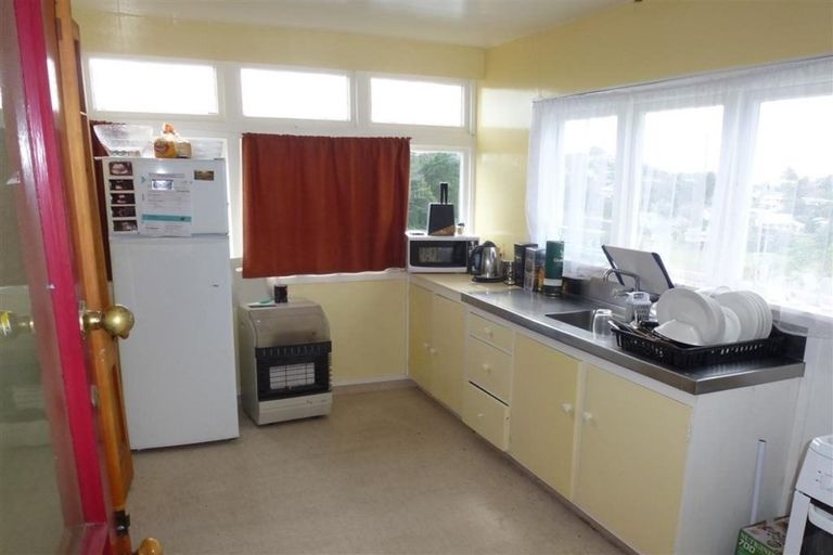 Photo of property in 6 Lincoln Road, Bluff Hill, Napier, 4110