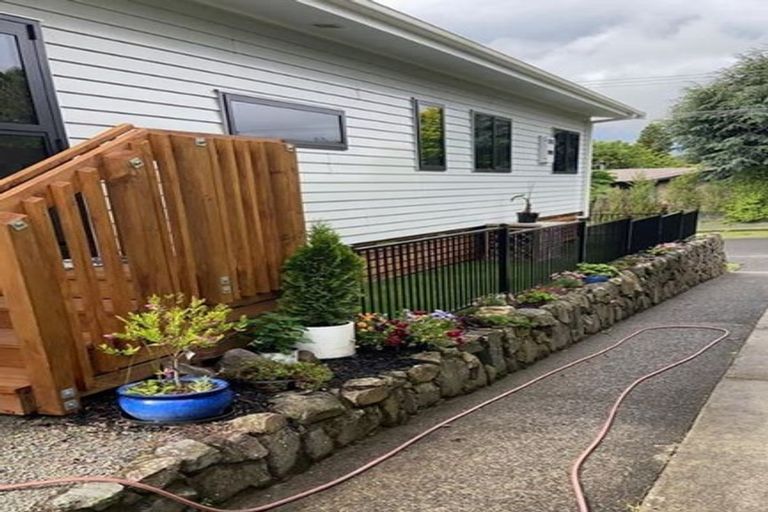 Photo of property in 5a Kotare Street, Hilltop, Taupo, 3330