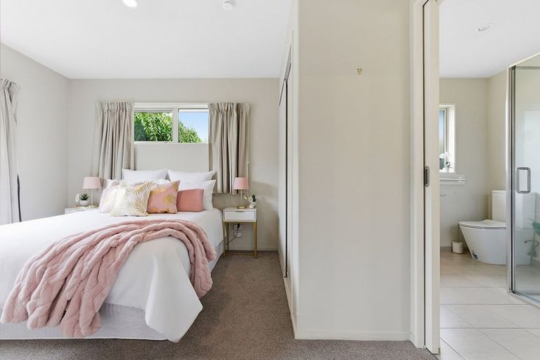 Photo of property in 1/19 Lascelles Street, Saint Martins, Christchurch, 8022