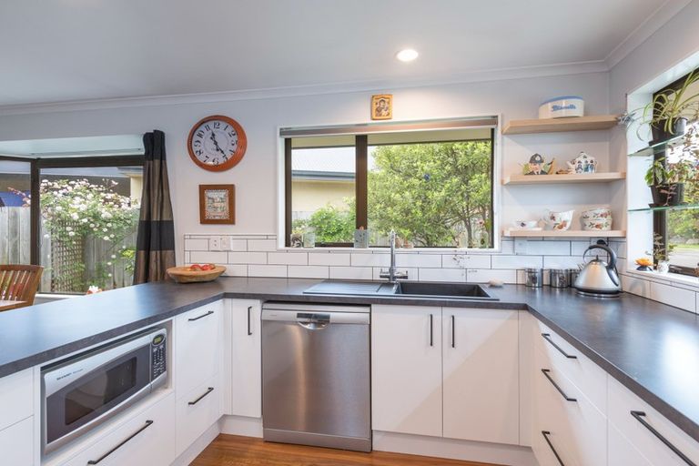 Photo of property in 35 Covent Drive, Stoke, Nelson, 7011