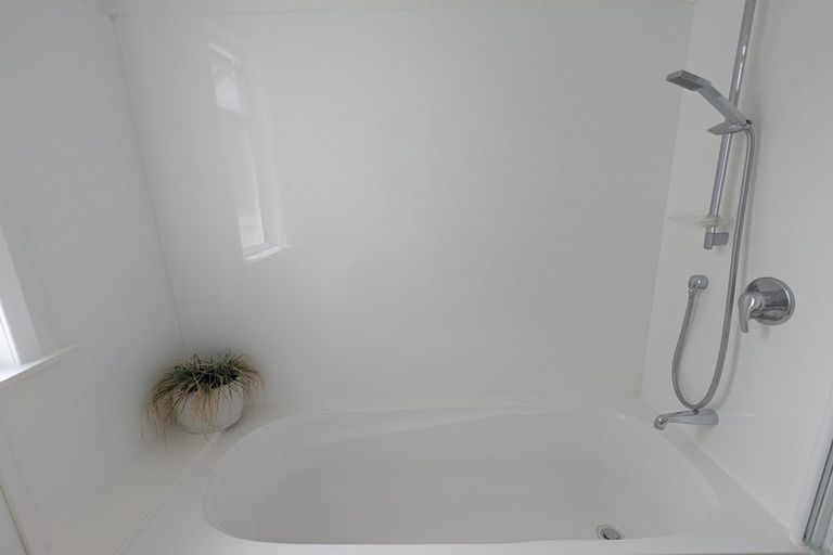 Photo of property in 80a Lyall Parade, Lyall Bay, Wellington, 6022