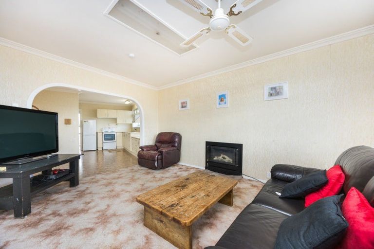 Photo of property in 196 Cambridge Street, Levin, 5510