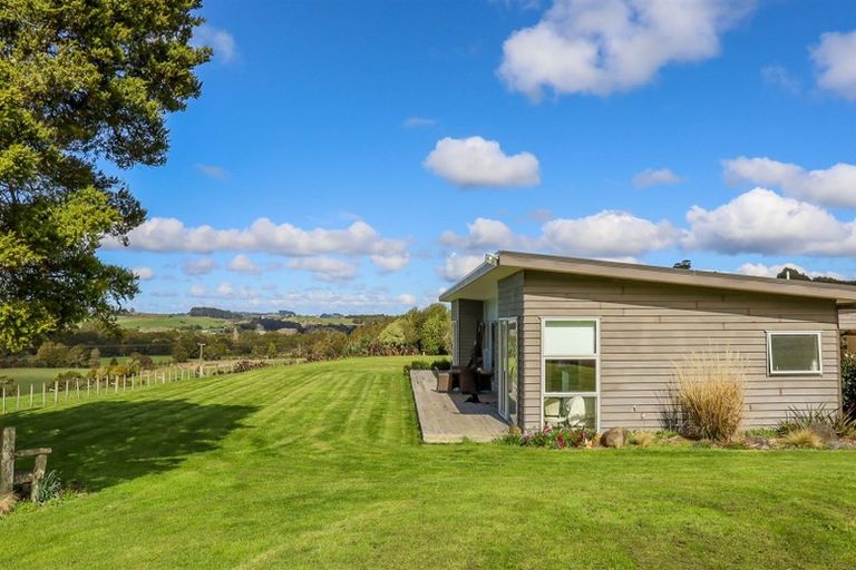 Photo of property in 269 Pebble Brook Road, Waitoki, Silverdale, 0994