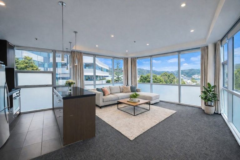 Photo of property in Summit Apartments, 5/184 Molesworth Street, Thorndon, Wellington, 6011