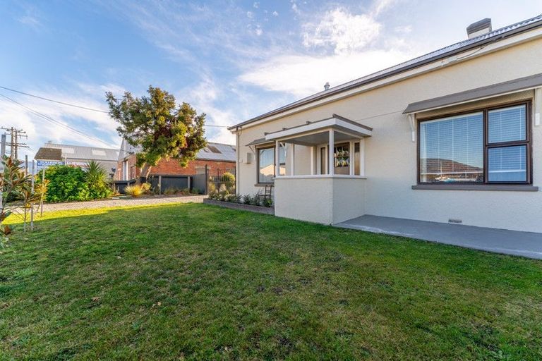 Photo of property in 100 High Street, Waimate, 7924
