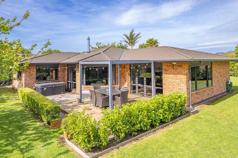 Photo of property in 11 Cotswolds Close, Otamatea, Whanganui, 4500