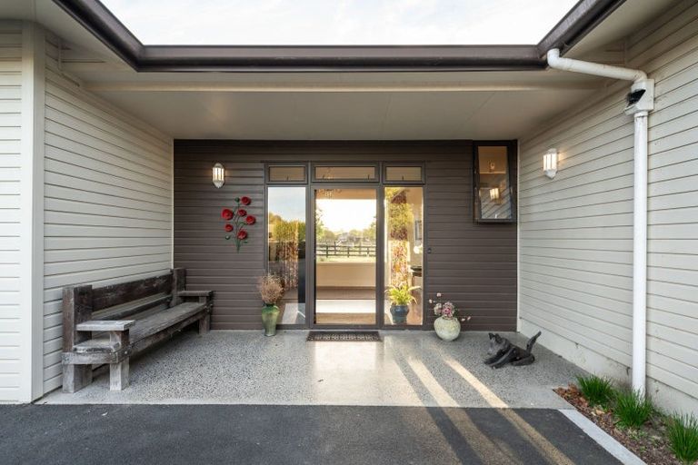 Photo of property in 81 Racecourse Road, Cambridge, 3493