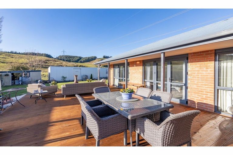 Photo of property in 318 Whitecliffs Road, Whitecliffs, Coalgate, 7673