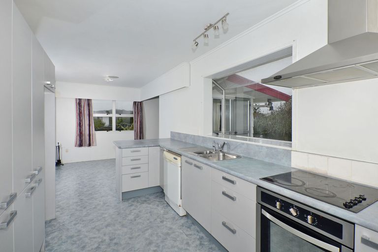Photo of property in 9 Hawea Place, Tikipunga, Whangarei, 0112