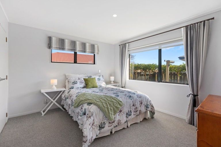 Photo of property in 31 Crisp Drive, Papamoa Beach, Papamoa, 3118