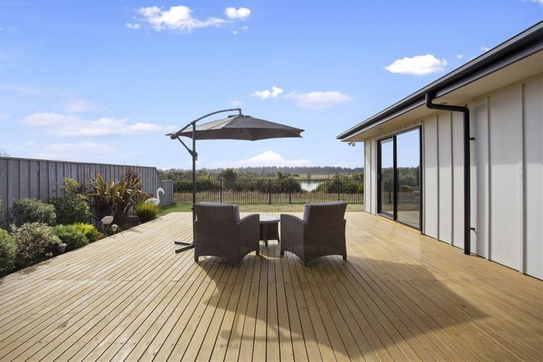 Photo of property in 91 Te Hurunui Drive, Pegasus, 7612