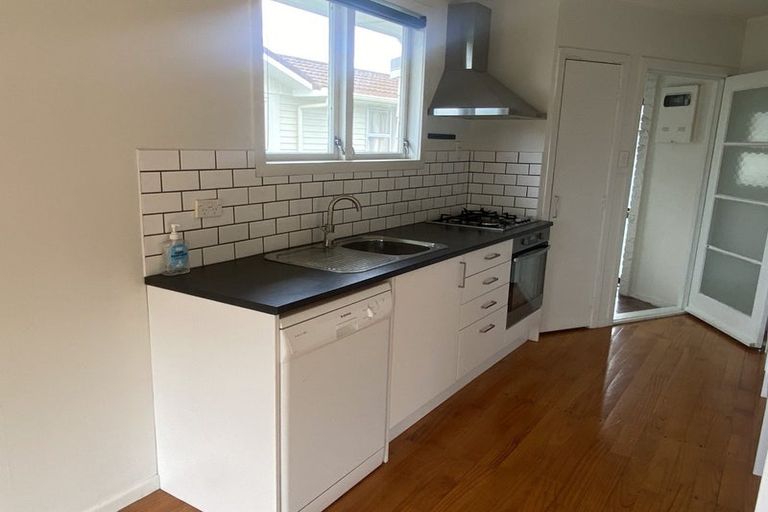Photo of property in 19 Orion Street, Papakura, 2110