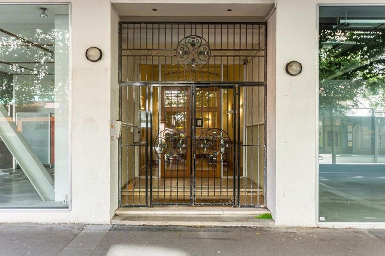 Photo of property in Columbia Apartments, 22/32 Cuba Street, Te Aro, Wellington, 6011