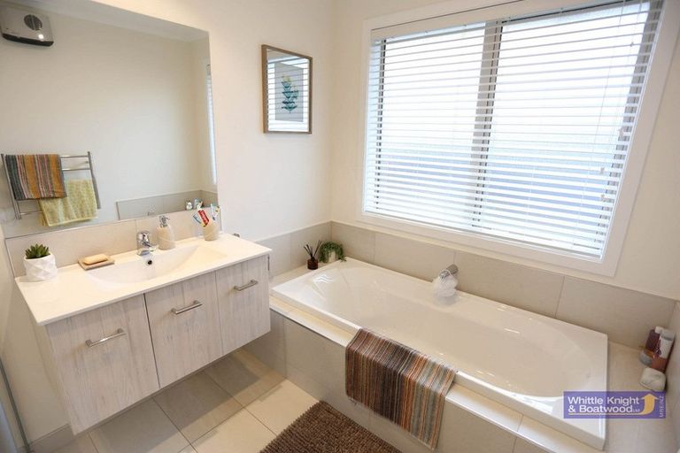 Photo of property in 9 Romanee Lane, Wigram, Christchurch, 8025