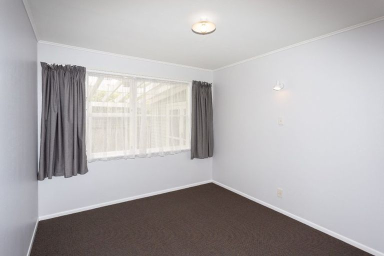 Photo of property in 19 Great North Road, Saint Johns Hill, Whanganui, 4501