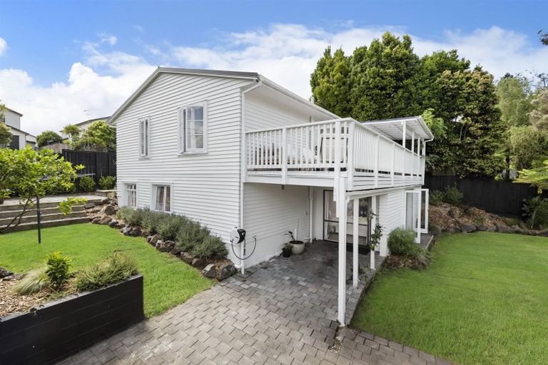 Photo of property in 52 Tiri Tiri Road, Birkdale, Auckland, 0626
