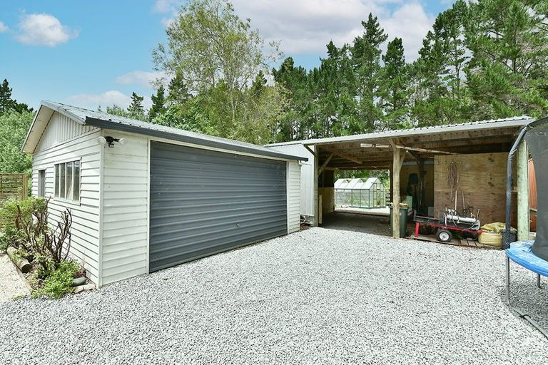 Photo of property in 687 Inland Road, Helensville, 0875