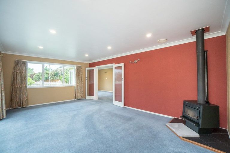 Photo of property in 12 Newcastle Street, Hokowhitu, Palmerston North, 4410