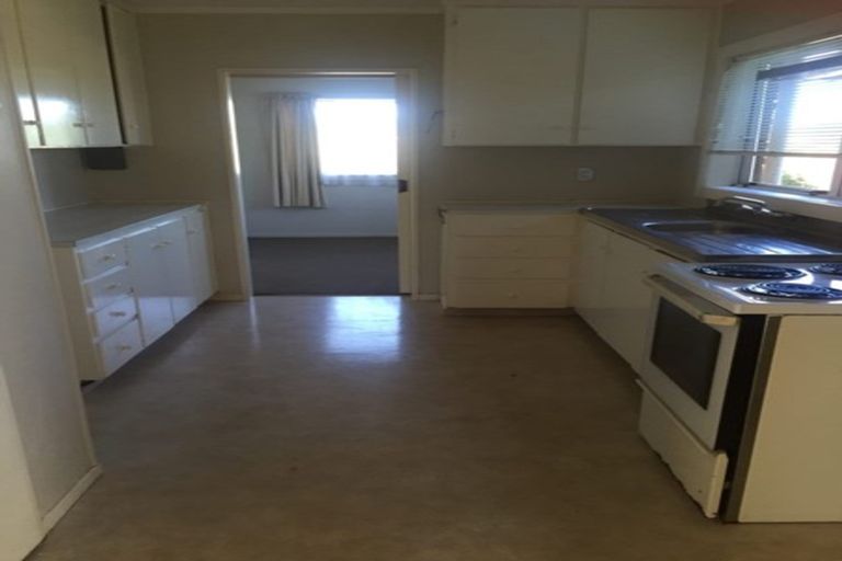 Photo of property in 61 Luton Avenue, Sunnyhills, Auckland, 2010