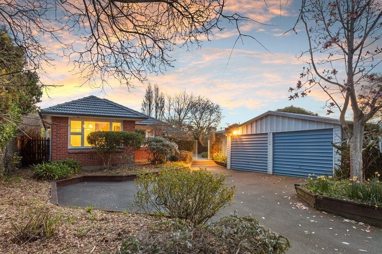 Photo of property in 53 Westburn Terrace, Burnside, Christchurch, 8041